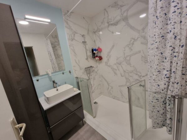 Réaménagement complet d'une salle de bain au Chesnay (Yvelines)